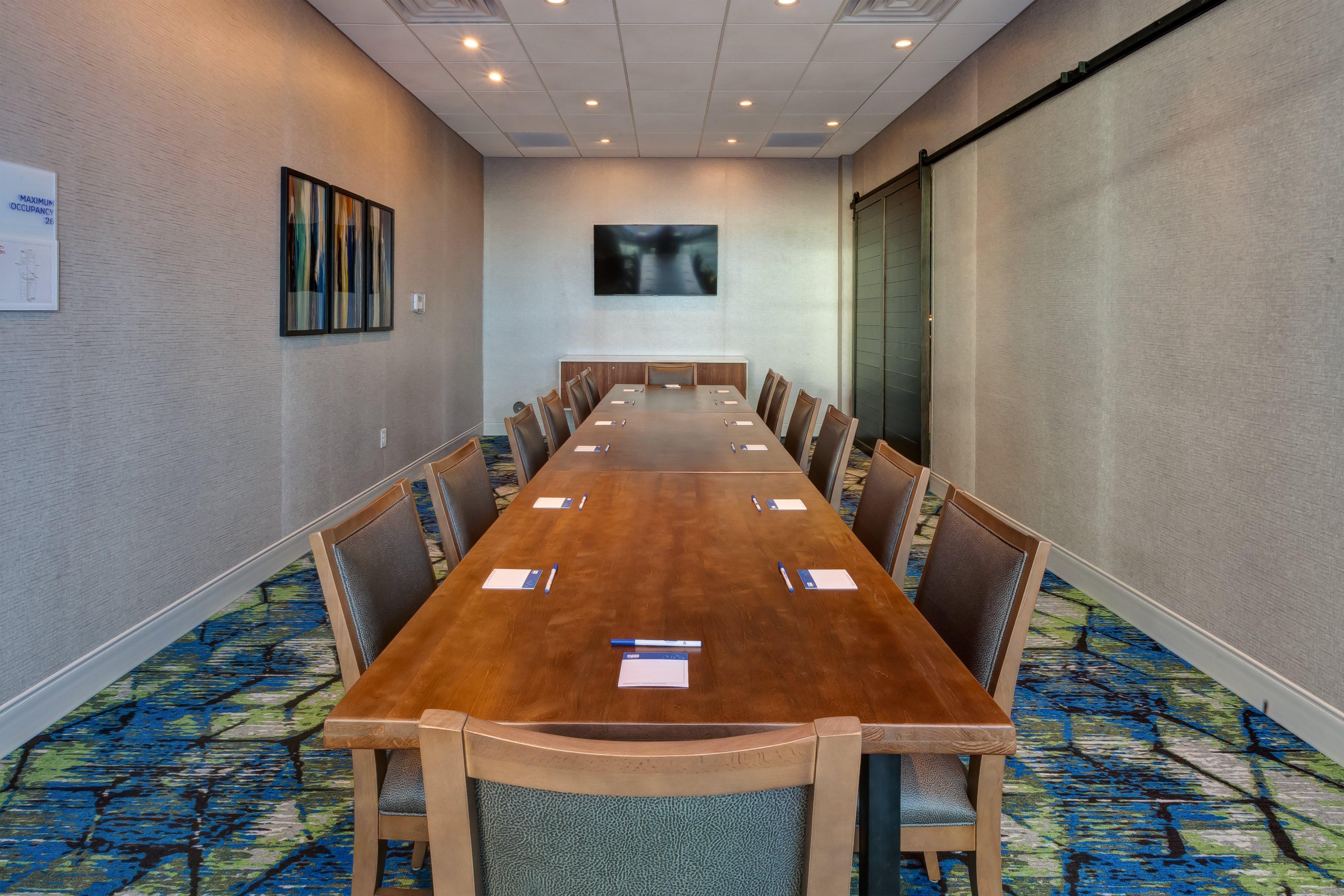 Hotel Express & - - Grand Rapids N By Ihg Cedar Springs